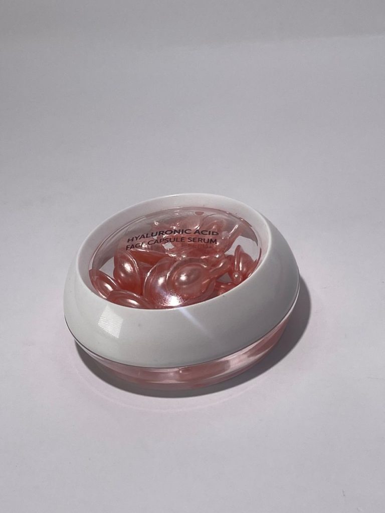 Hyaluronic acid face capsule serum Isinaturals